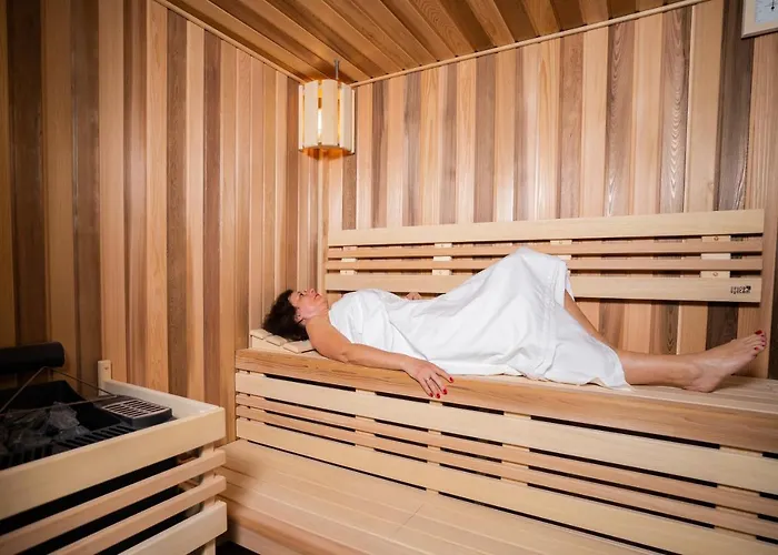 Astoria Hotel & Medical Spa